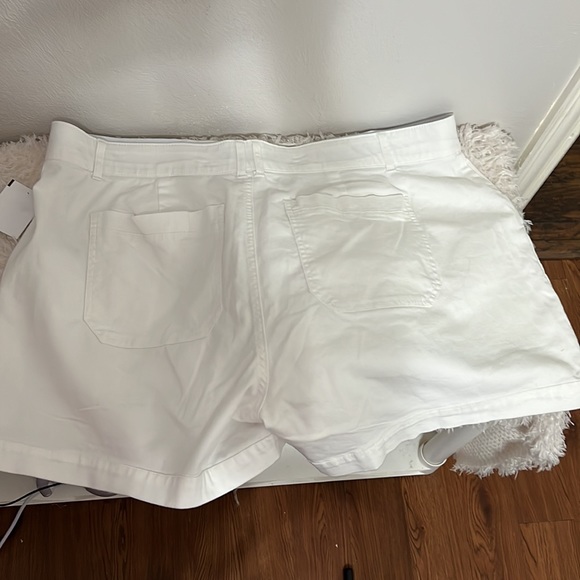 NWT Democracy Ab Solution High Rise Short White Size 22W - Picture 3 of 11